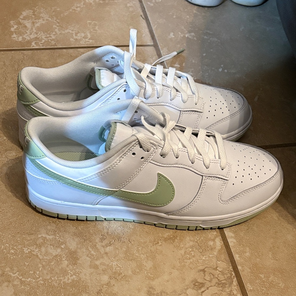 Nike White and Light Green Dunk Lows